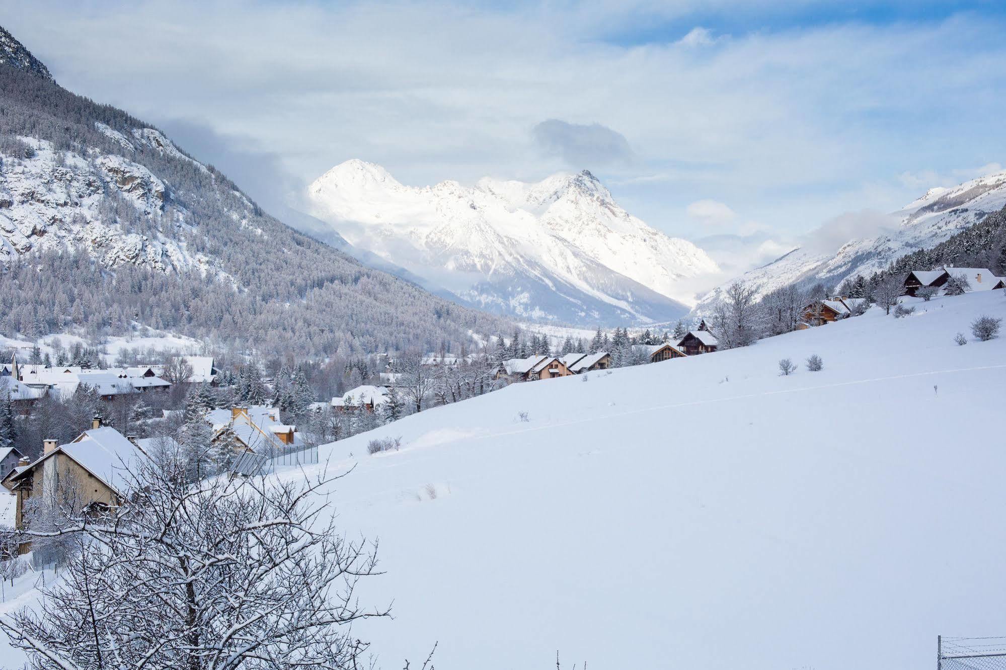 Langley Hotel La Vieille Ferme La Salle-les-Alpes Bagian luar foto