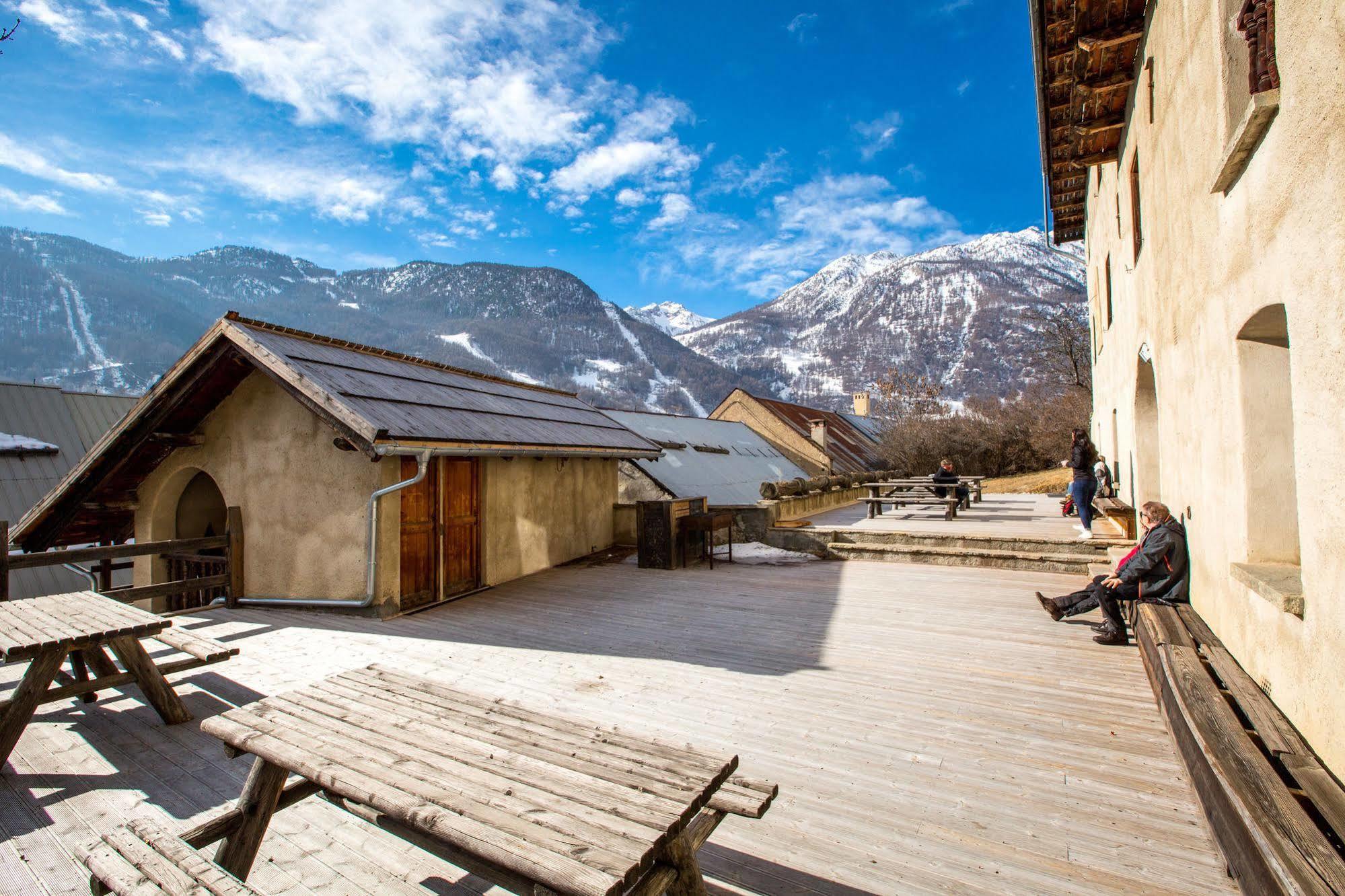 Langley Hotel La Vieille Ferme La Salle-les-Alpes Bagian luar foto